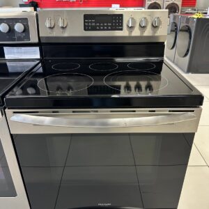 Refurbished Frigidaire Glass Top Stove CGEF3059TFH
