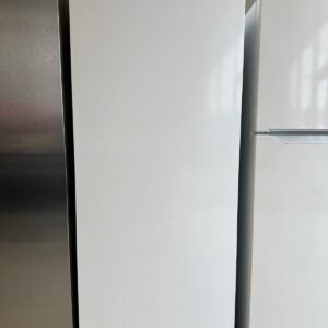 Open Box – Scratch & Dent Frigidaire 18 cu.ft Upright Freezer FFFU18F2VW