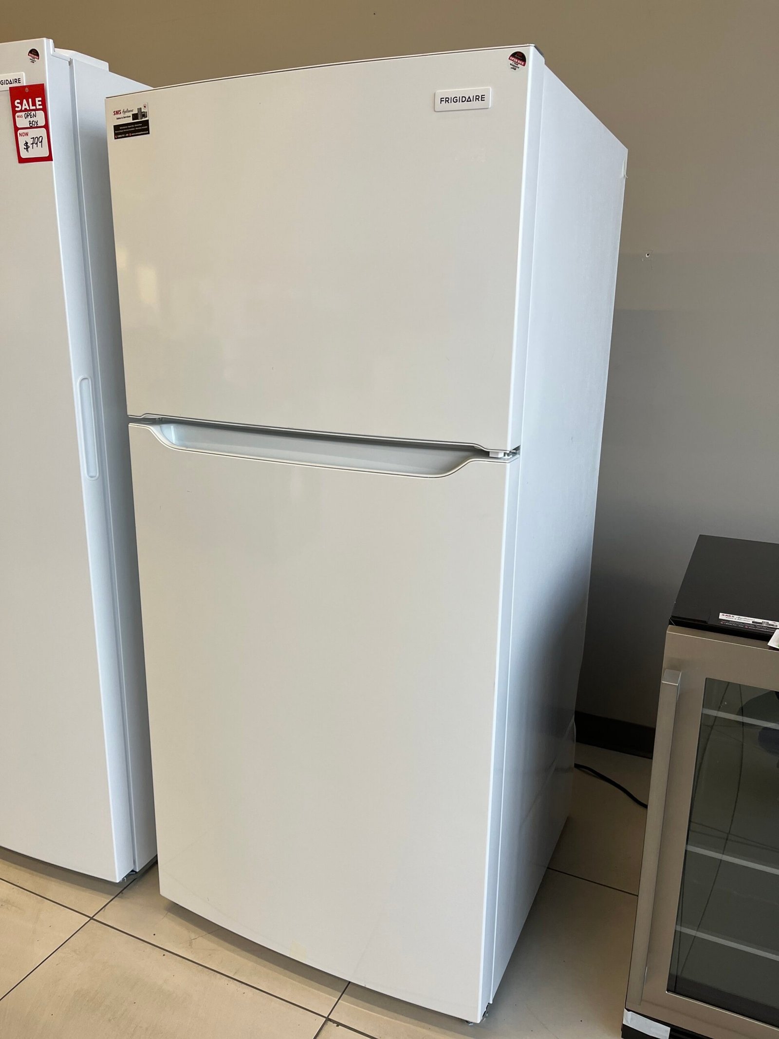 Open-Box-30-Fridge-Frigidaire-FFTR2045VW-6