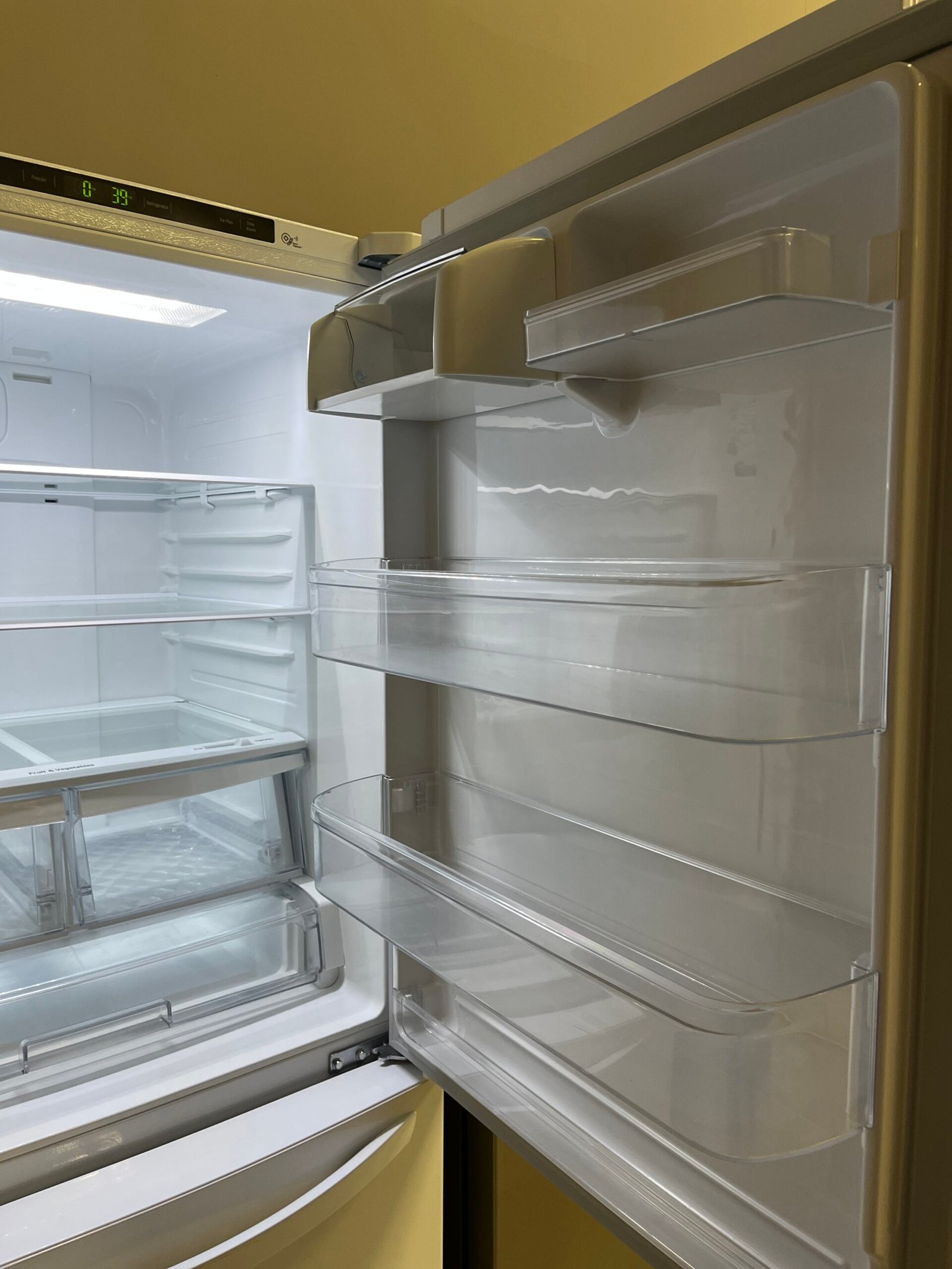 Refurbished-30-Fridge-LG-LDNS22220W-2