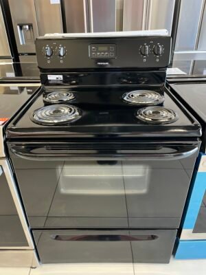 Refurbished – 30" Stove Frigidaire CFEF3007LBD