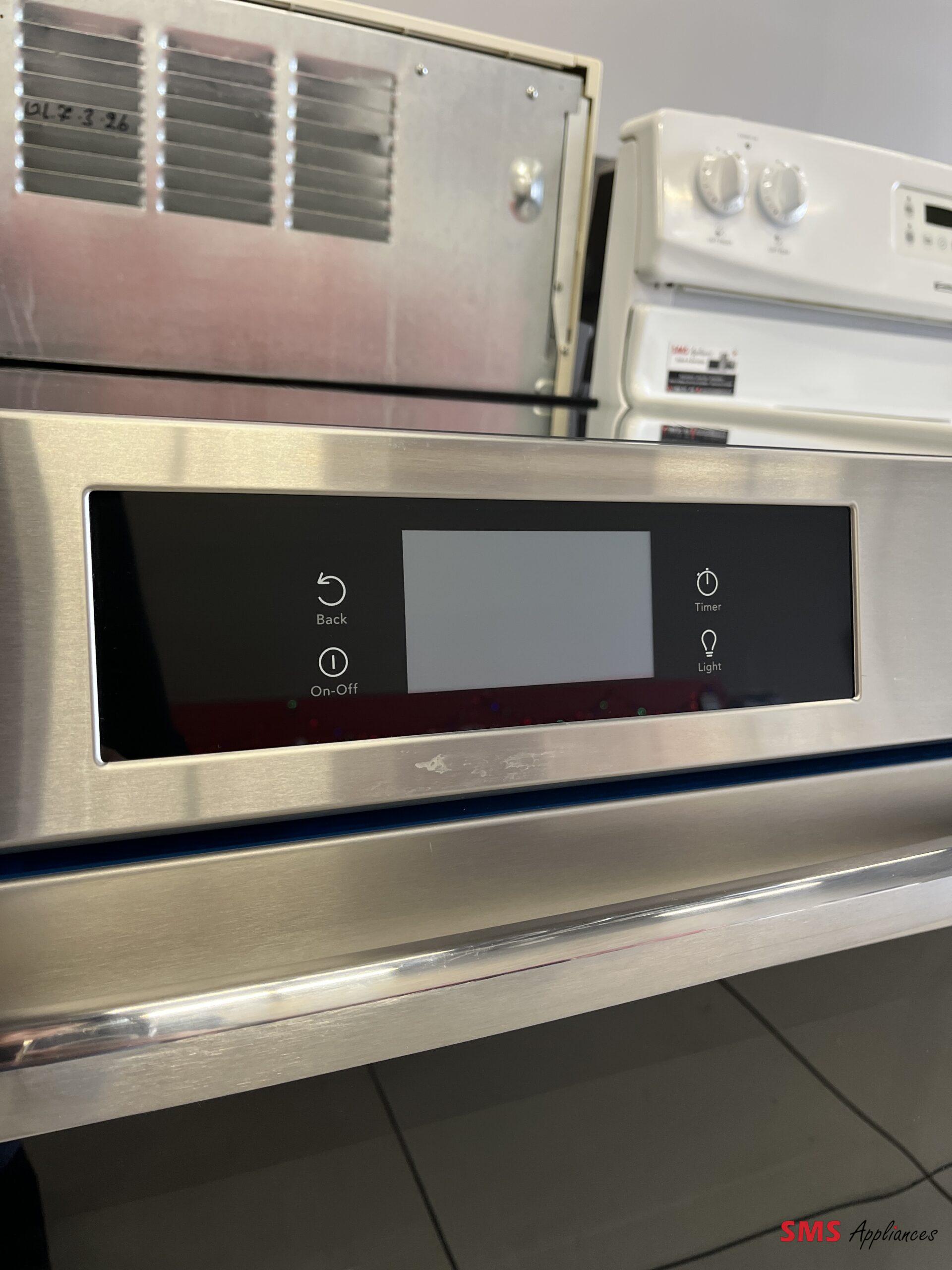 Open-Box-30-Stove-Frigidaire-GCFI306CBF-3