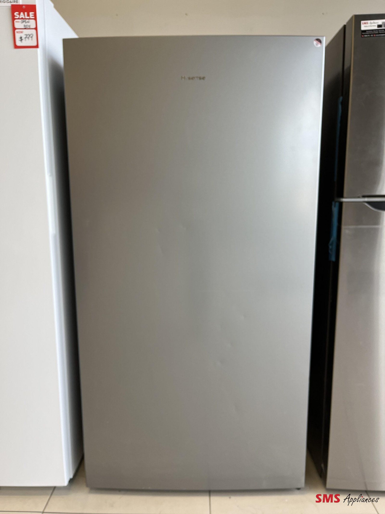 Open-Box-33-Freezer-Hisense-HFU171N1AVE-5