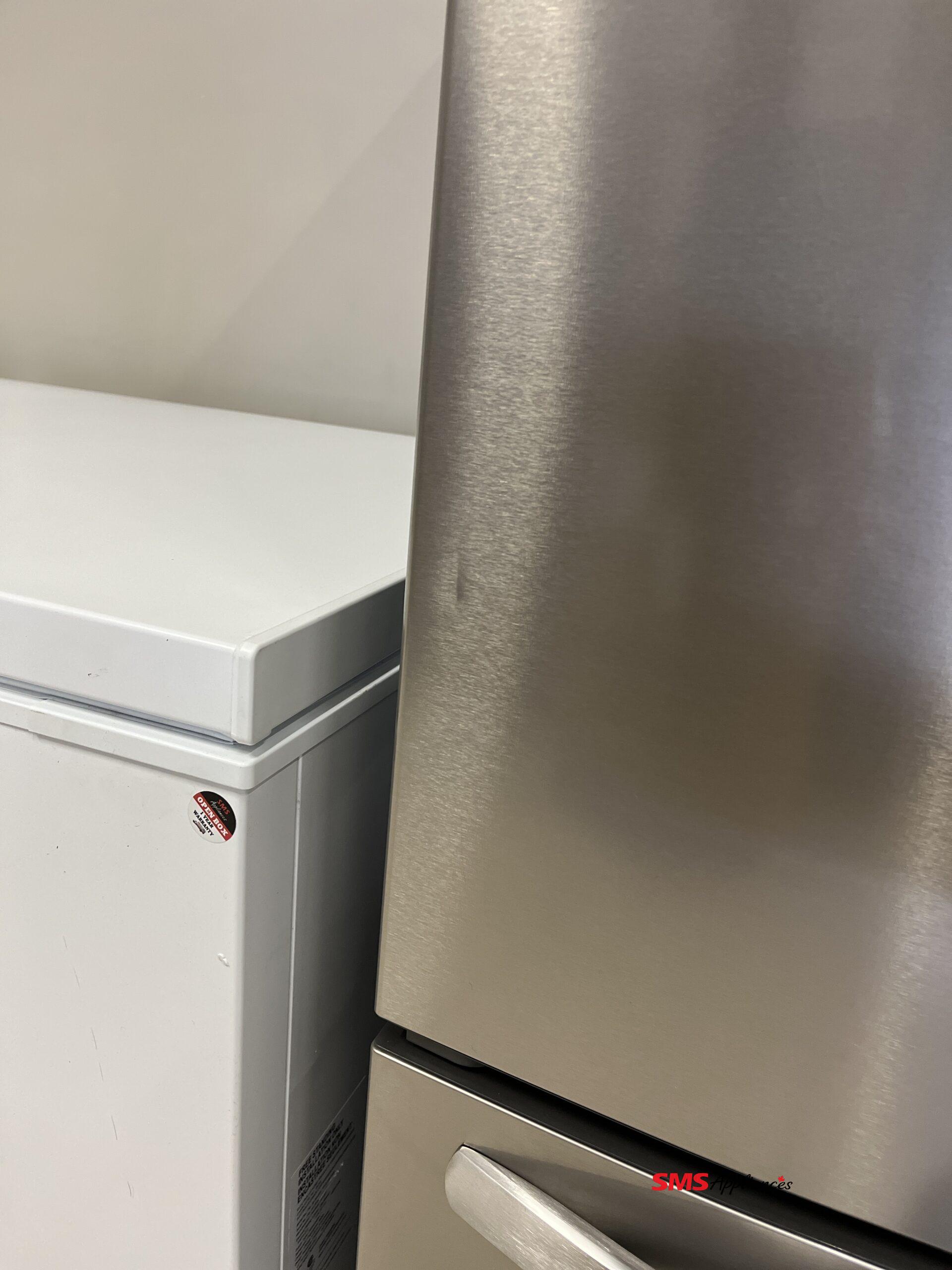 Open-Box-Fridge-Frigidaire-Frfg1813av-4