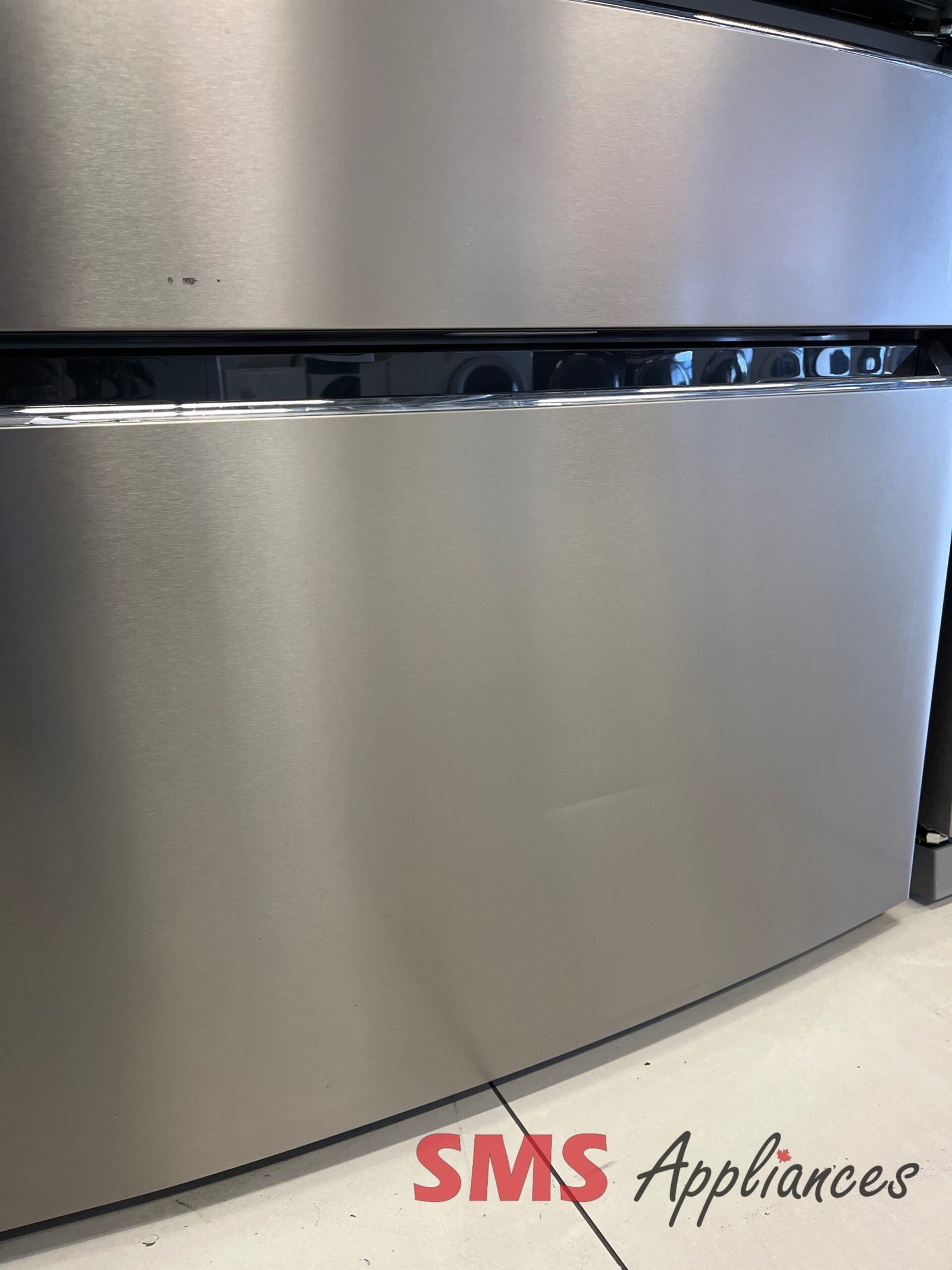 Open-Box-Fridges-GRMC2773AF-5-2-scaled-1.jpg Open Box Fridges GRMC2773AF Frigidaire - Image 5