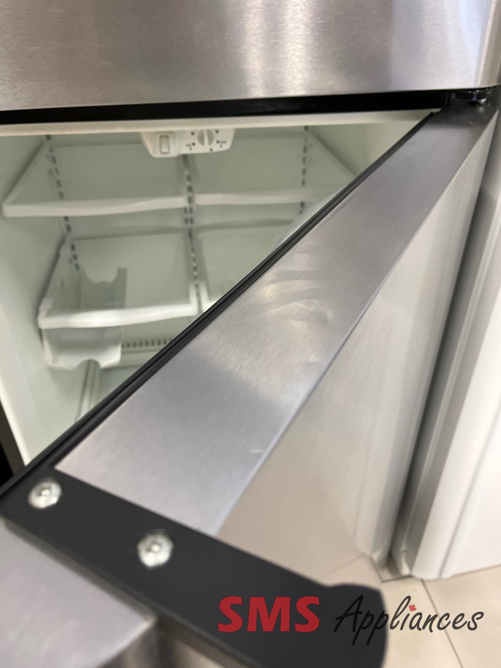 Refurbished-Fridges-GS18HTZDSBA-4-scaled-1.jpg Refurbished Fridges GS18HTZDSBA Frigidaire - Image 4