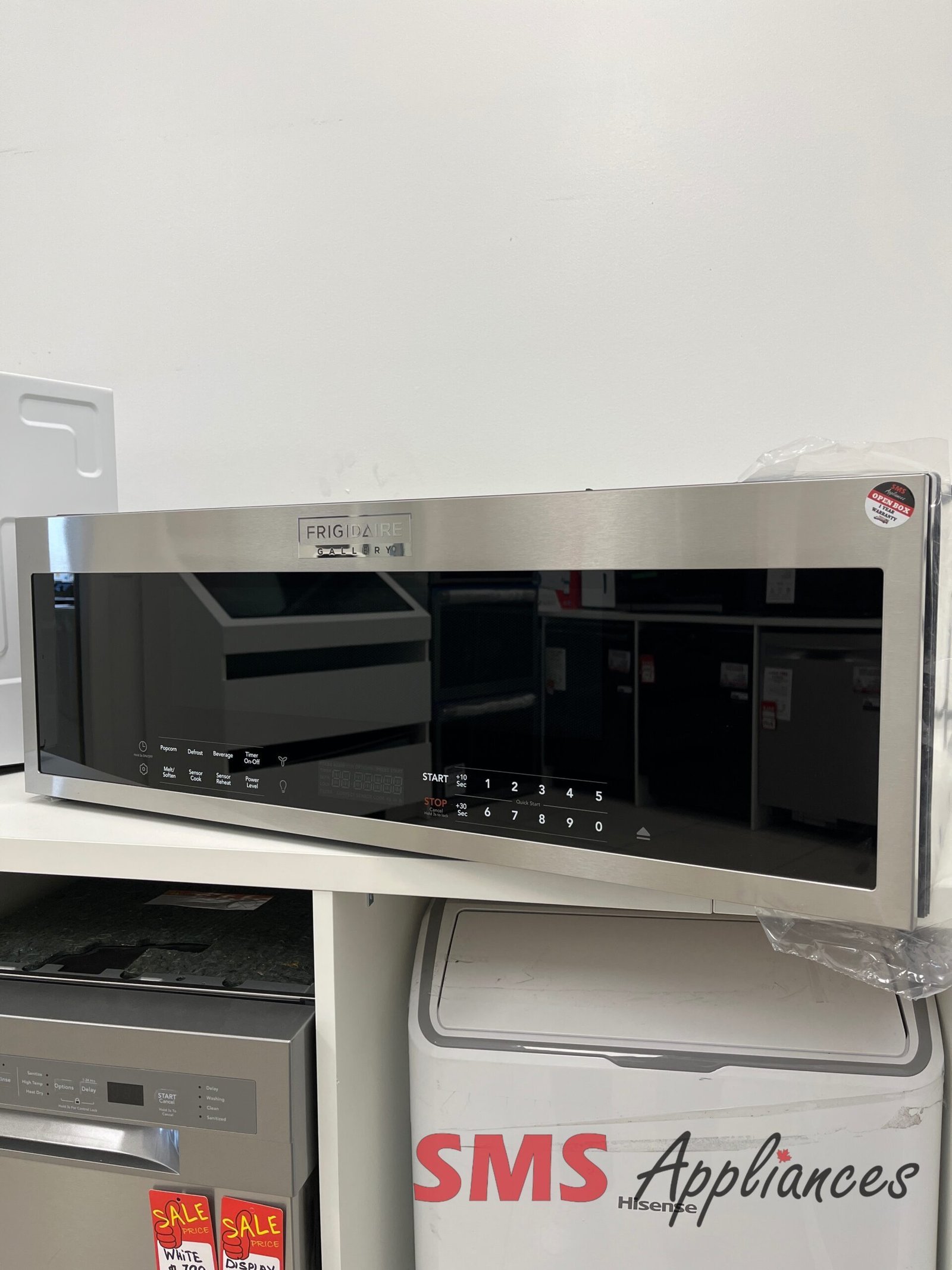 Open-Box-Microwaves-GMOS1266AF-1-scaled-1.jpg Open Box Microwaves GMOS1266AF Frigidaire - Image 1