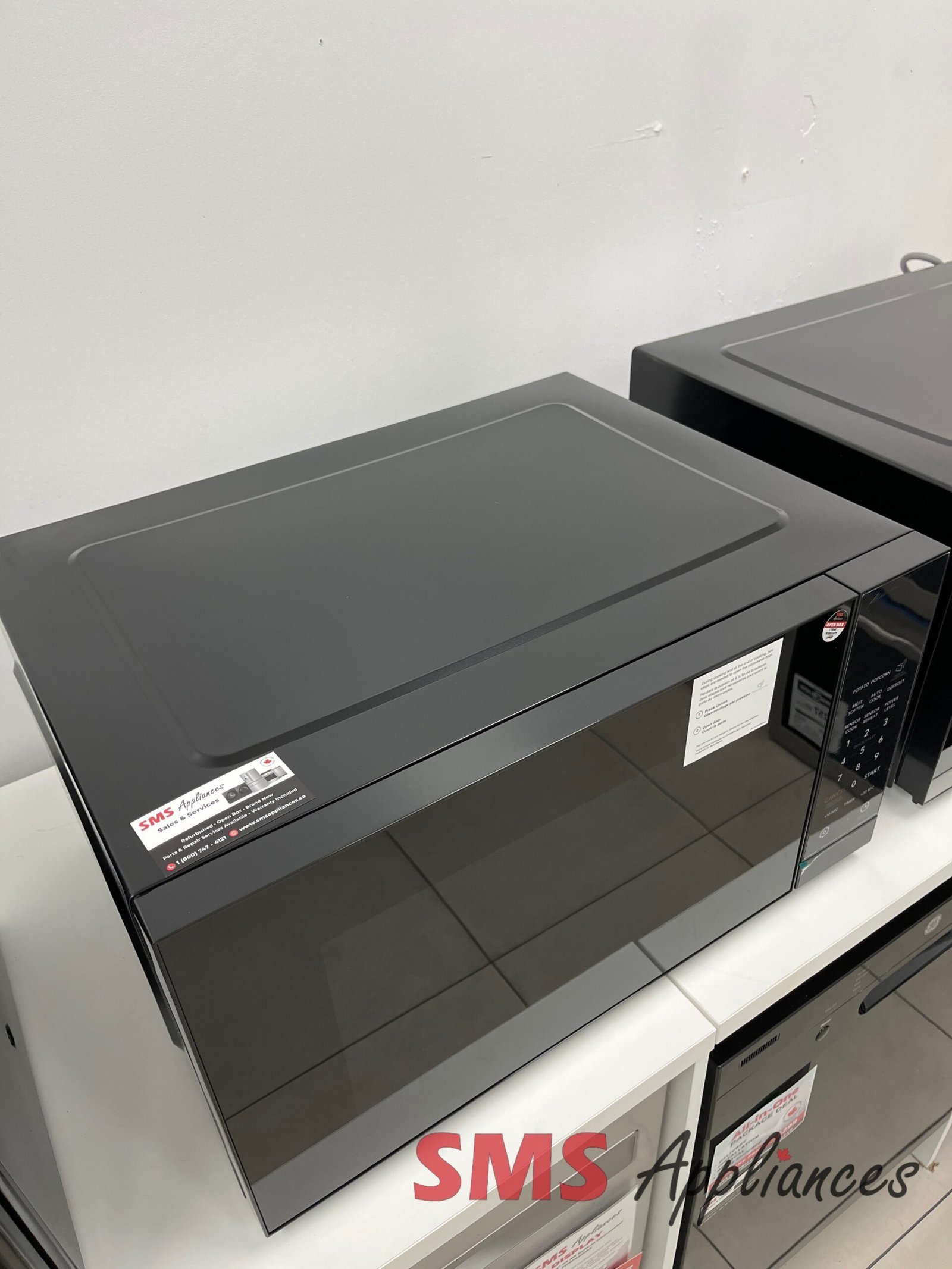 Open-Box-Microwaves-PMBS3080BFA-4-scaled-1.jpg Open Box Microwaves PMBS3080BFA Frigidaire - Image 4