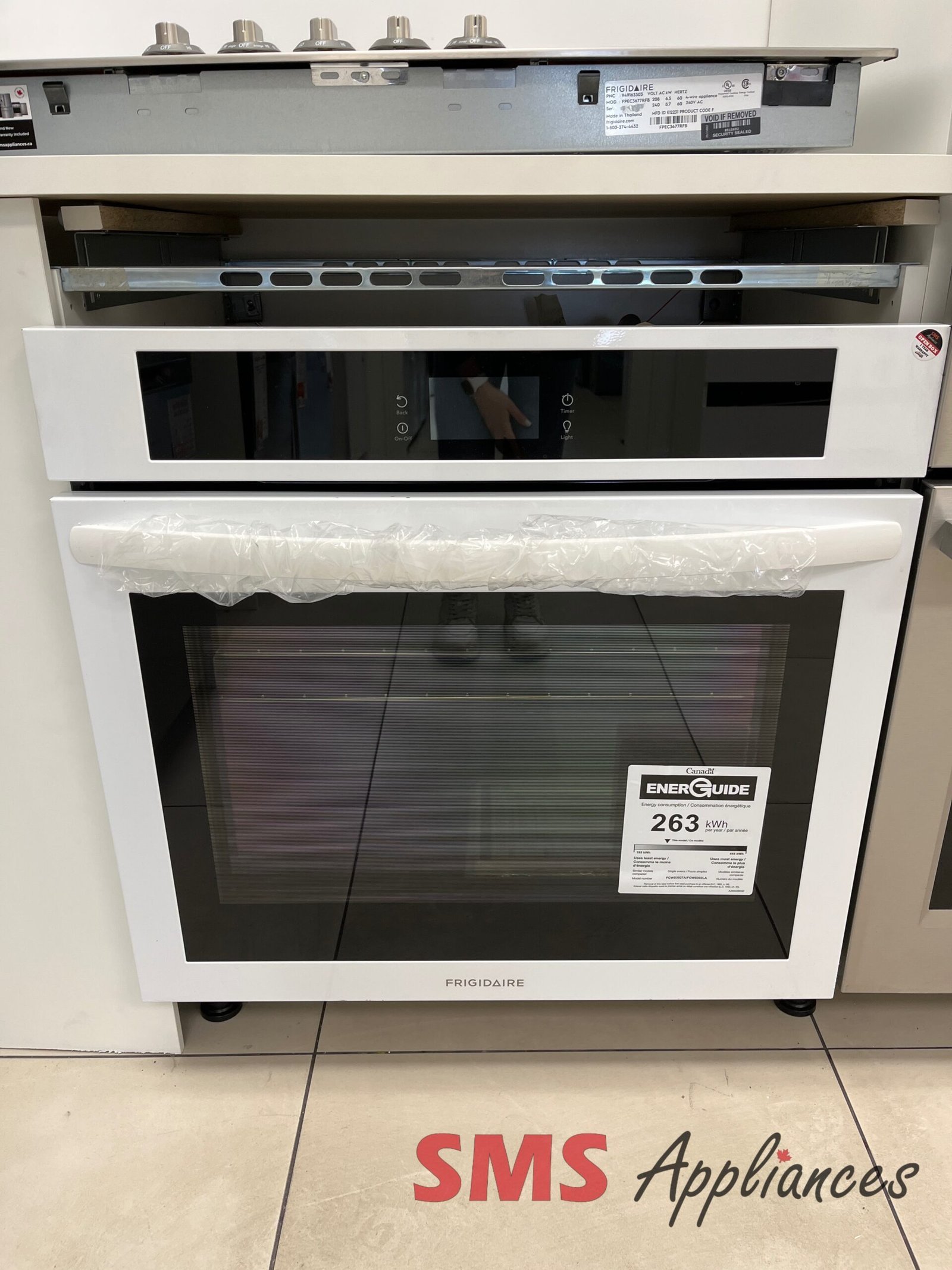 Open-Box-Wall-Ovens-FCWS3027AW-4-scaled-1.jpg Open Box Wall Ovens FCWS3027AW Frigidaire - Image 4