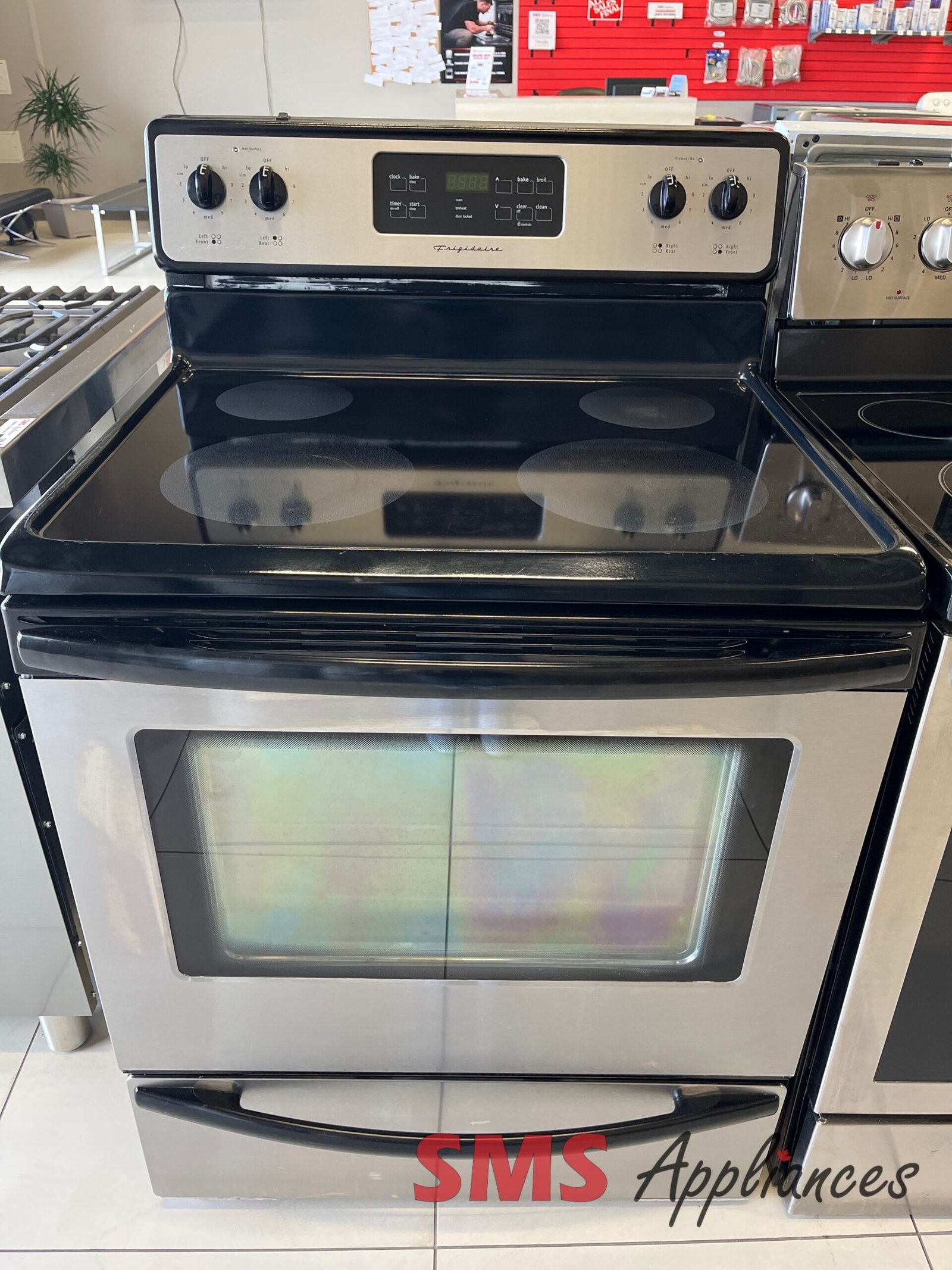 Refurbished-Stoves-Ranges-CFEF366GCE-1-3-scaled-1.jpg Refurbished Stoves / Ranges CFEF366GCE Frigidaire - Image 1