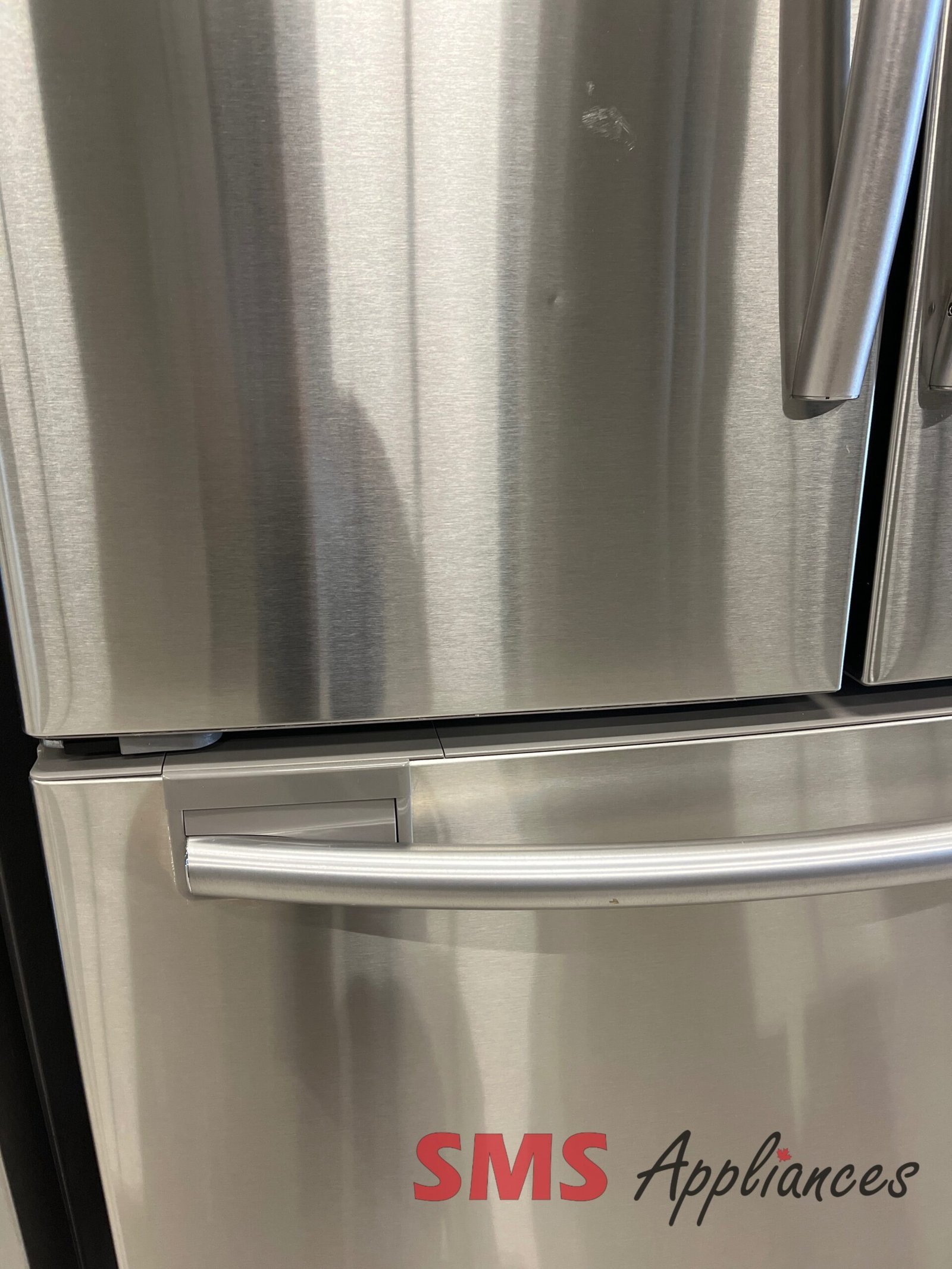Refurbished-Fridges-RF197ACRS-4-4-scaled-1.jpg Refurbished Fridges RF197ACRS Samsung - Image 4