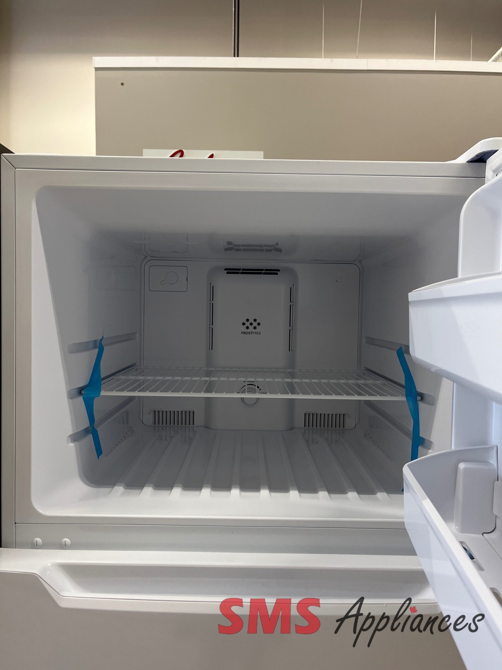 Open-Box-Fridges-FFHT1822UW-4-1-scaled-1.jpg Open Box Fridges FFHT1822UW Frigidaire - Image 4
