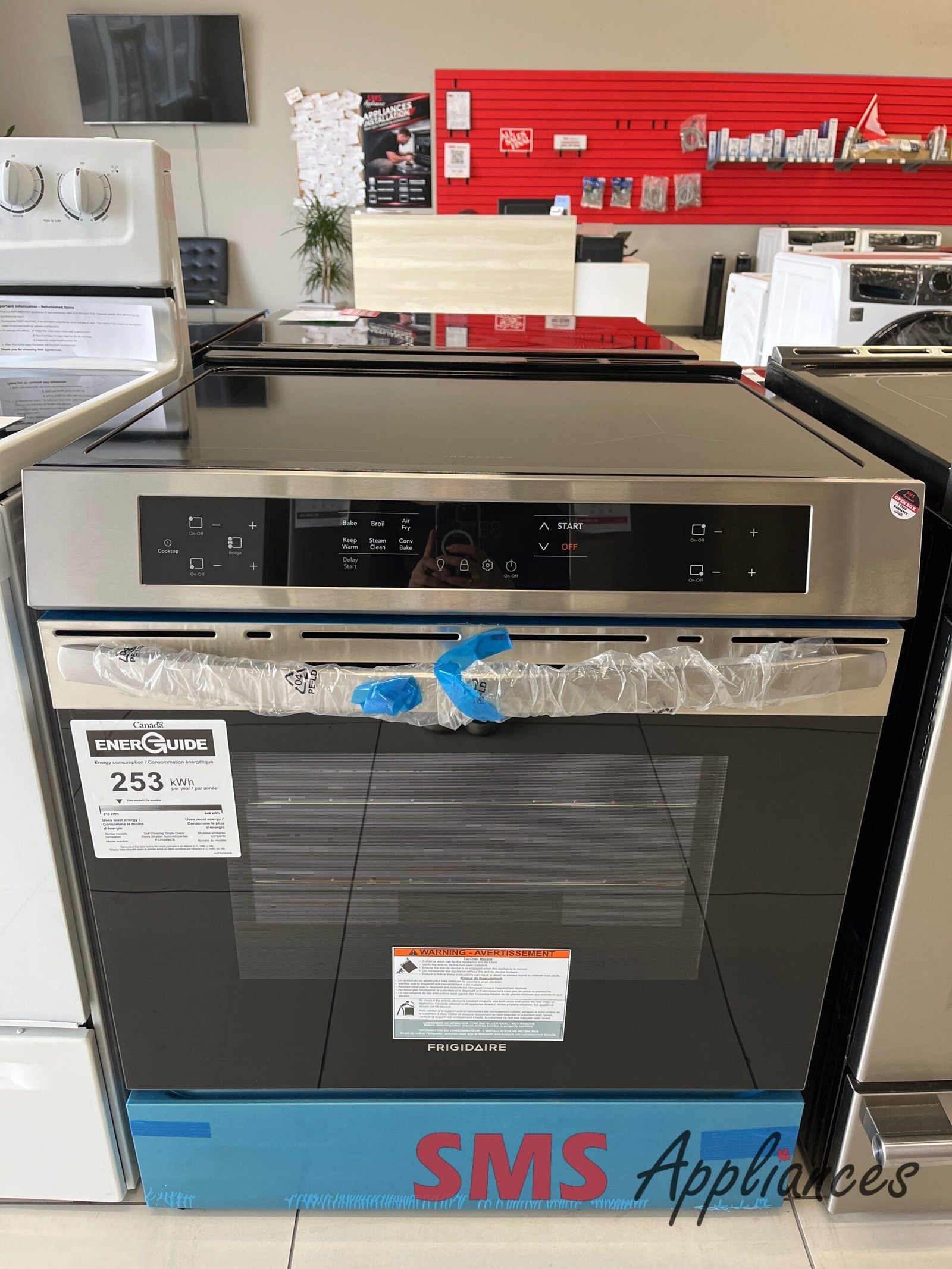 Open-Box-Stoves-Ranges-FCFI308CBS-1-scaled-1.jpg Open Box Stoves / Ranges FCFI308CBS Frigidaire - Image 1