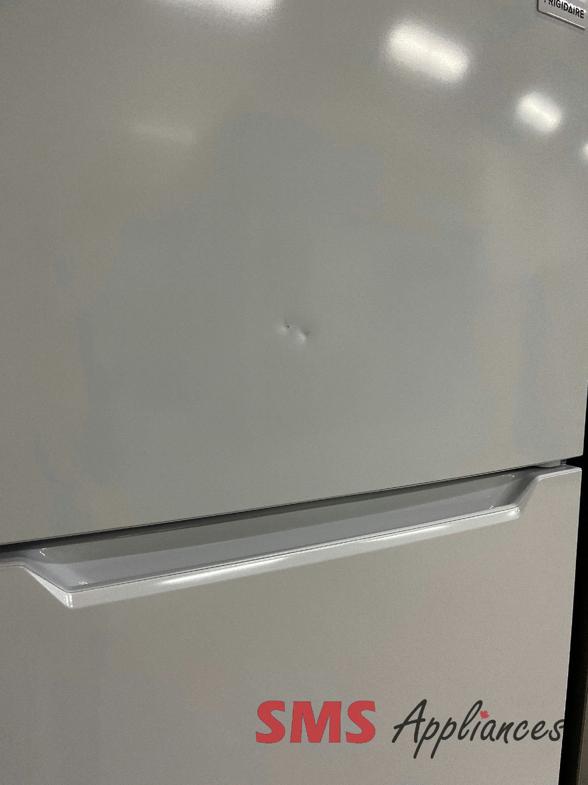 Open-Box-Fridges-FFHT1822UW-4-1 Open Box Fridges FFHT1822UW Frigidaire - Image 4